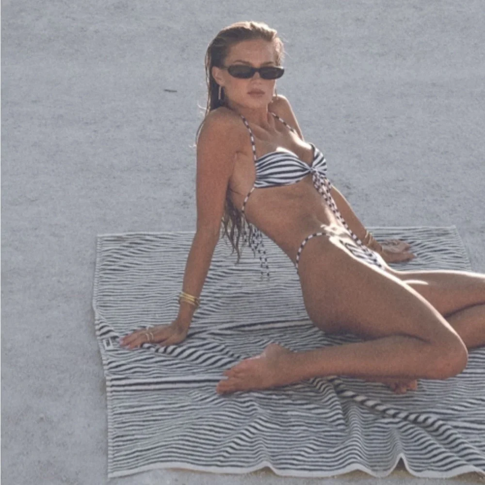 NWOT Arakii Striped Black and White Bikini Set - Picture 2 of 8